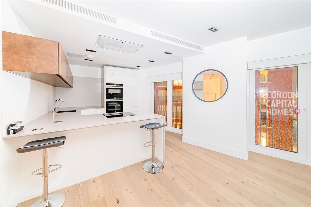 2 bed property in Keybridge Tower, 1 Exchange Gardens, London